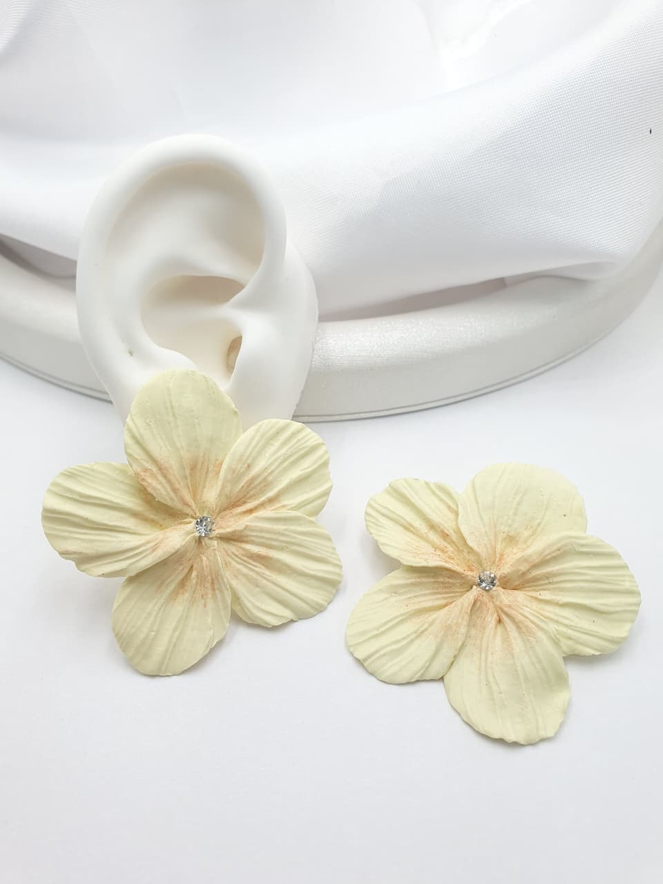 Aretes de Arcilla Polimerica