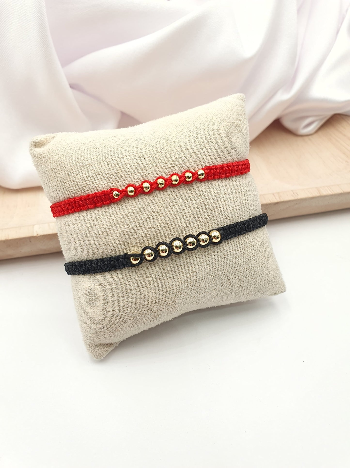 Set de 2 Pulseras Tejidas Pareja AD10