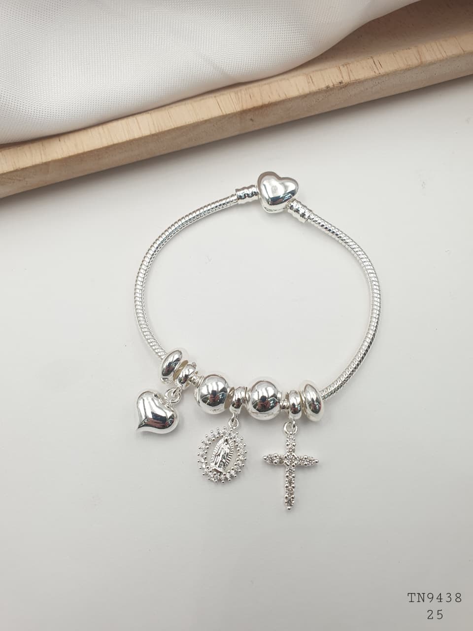 Pulsera Plateada aro En Rodio TN9438