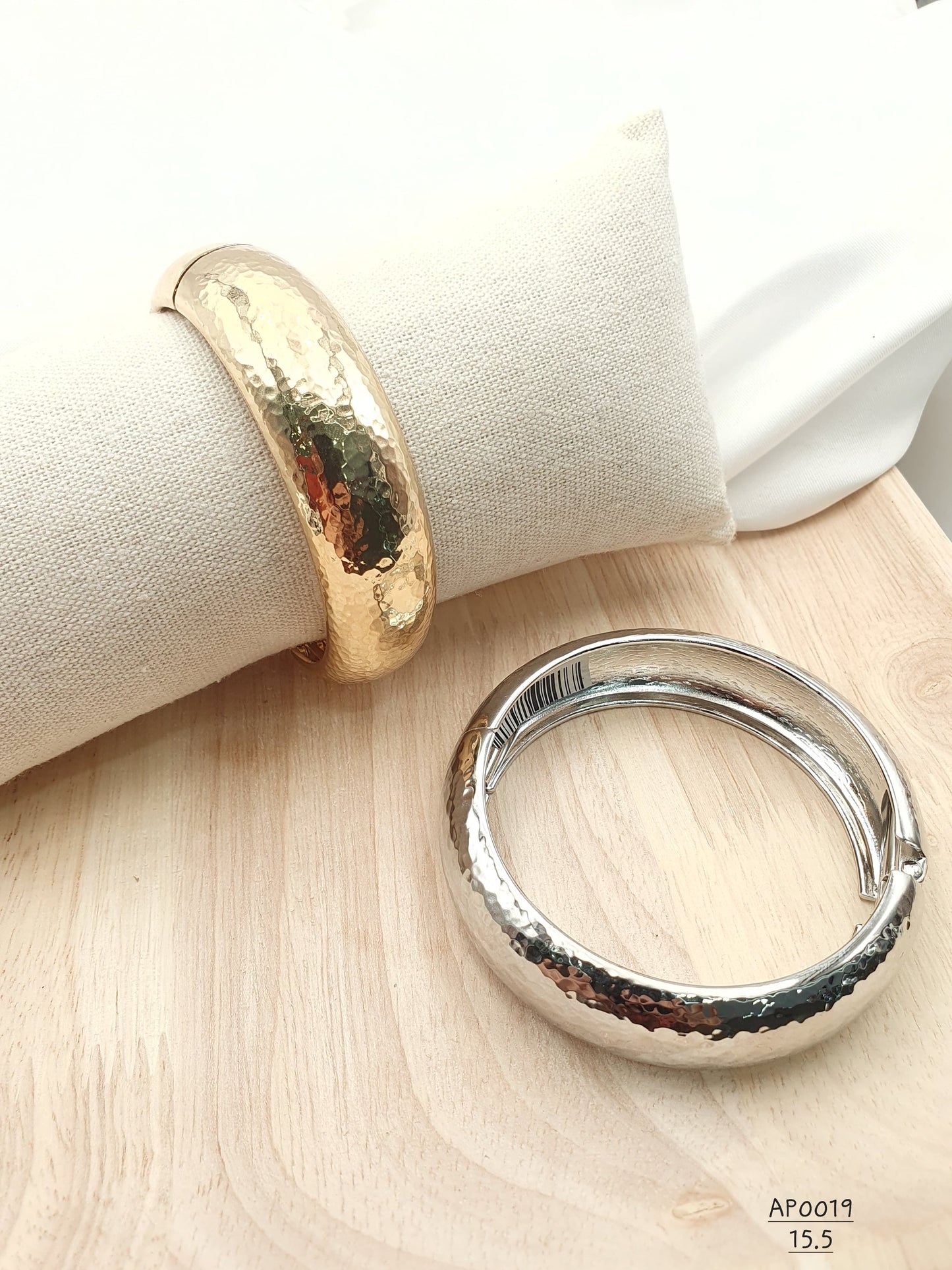 Brazalete en rodio liso