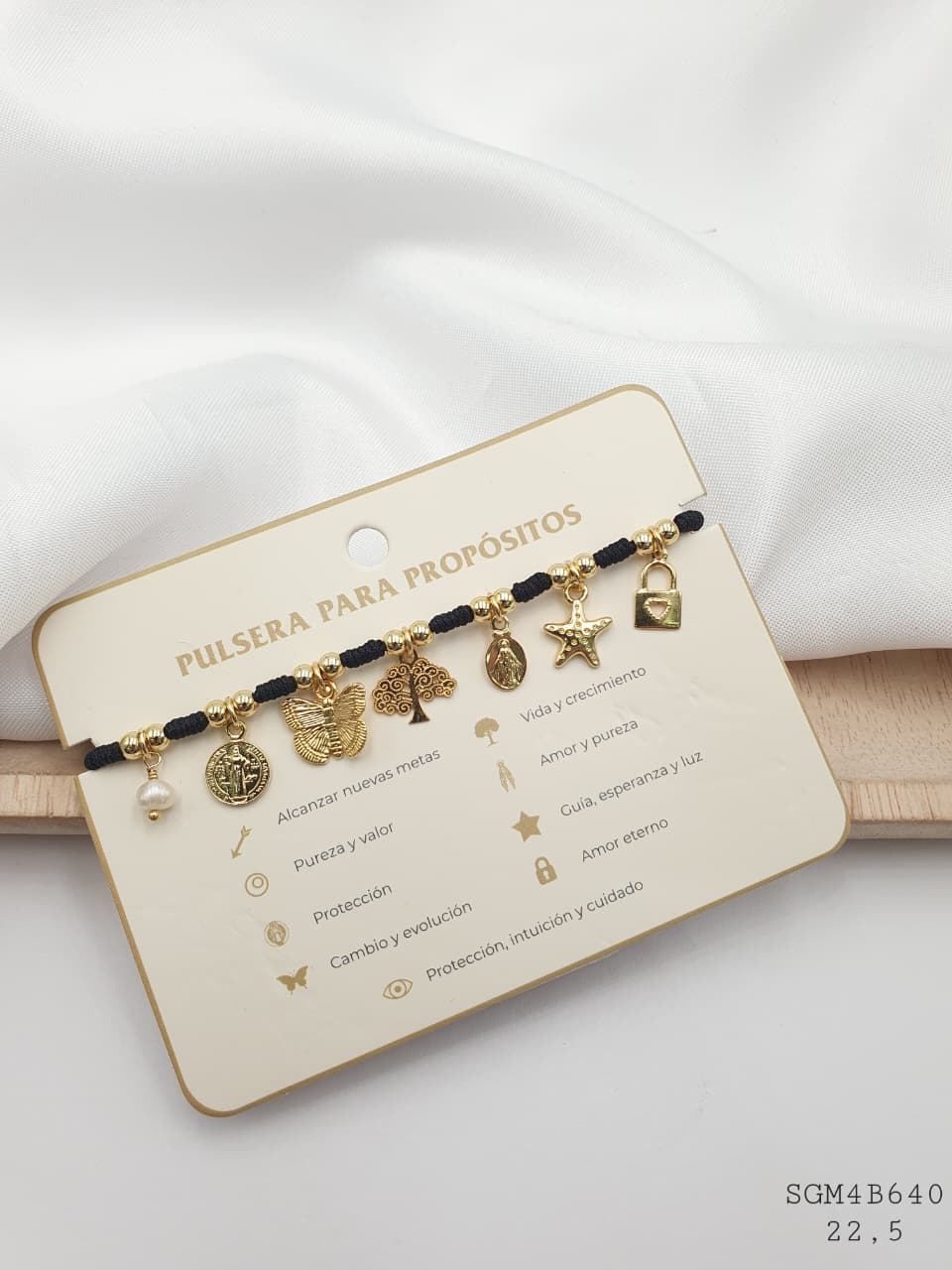 Pulsera Tejida Amuletos