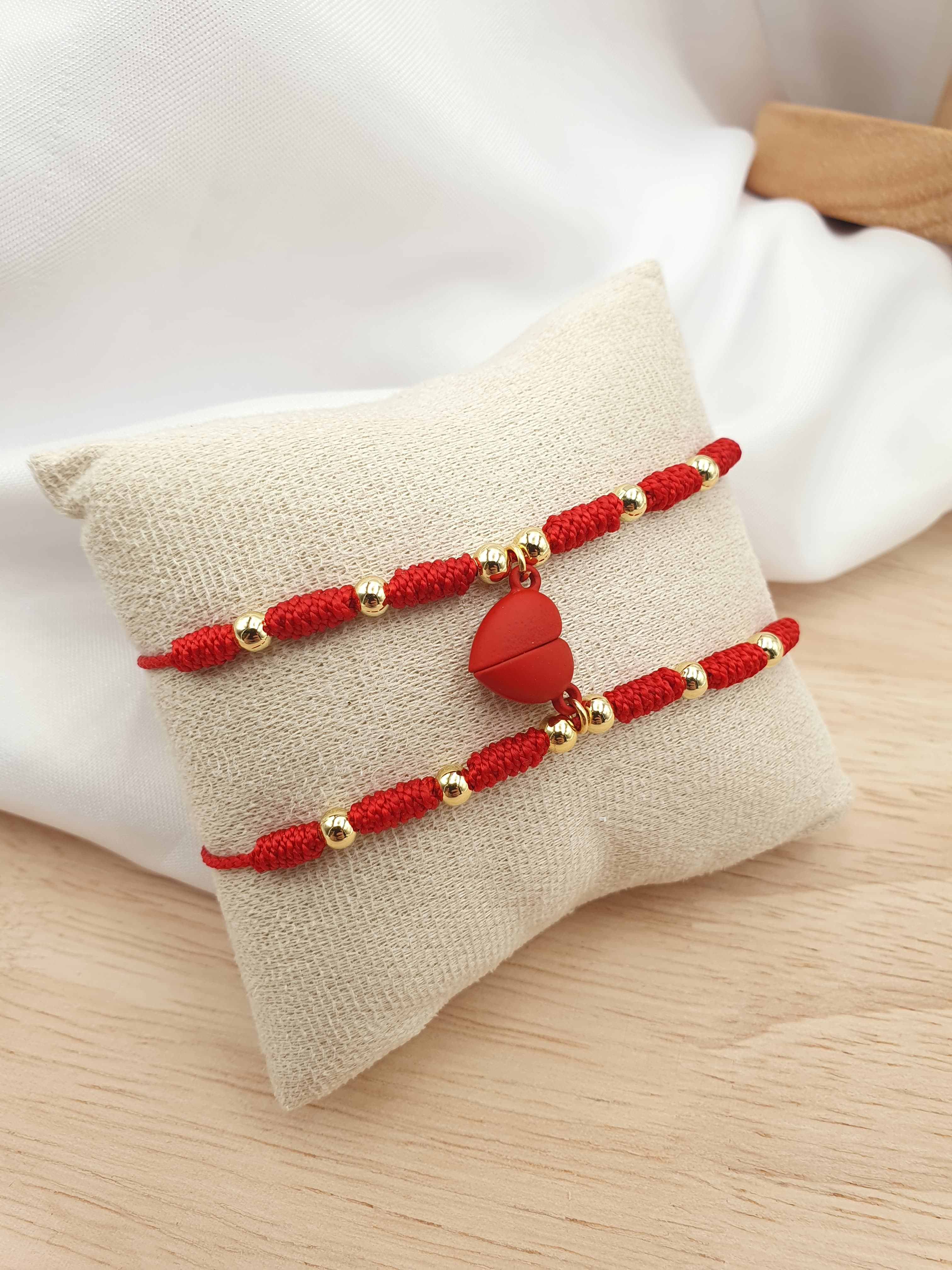Pulsera pareja corazon rojo con iman