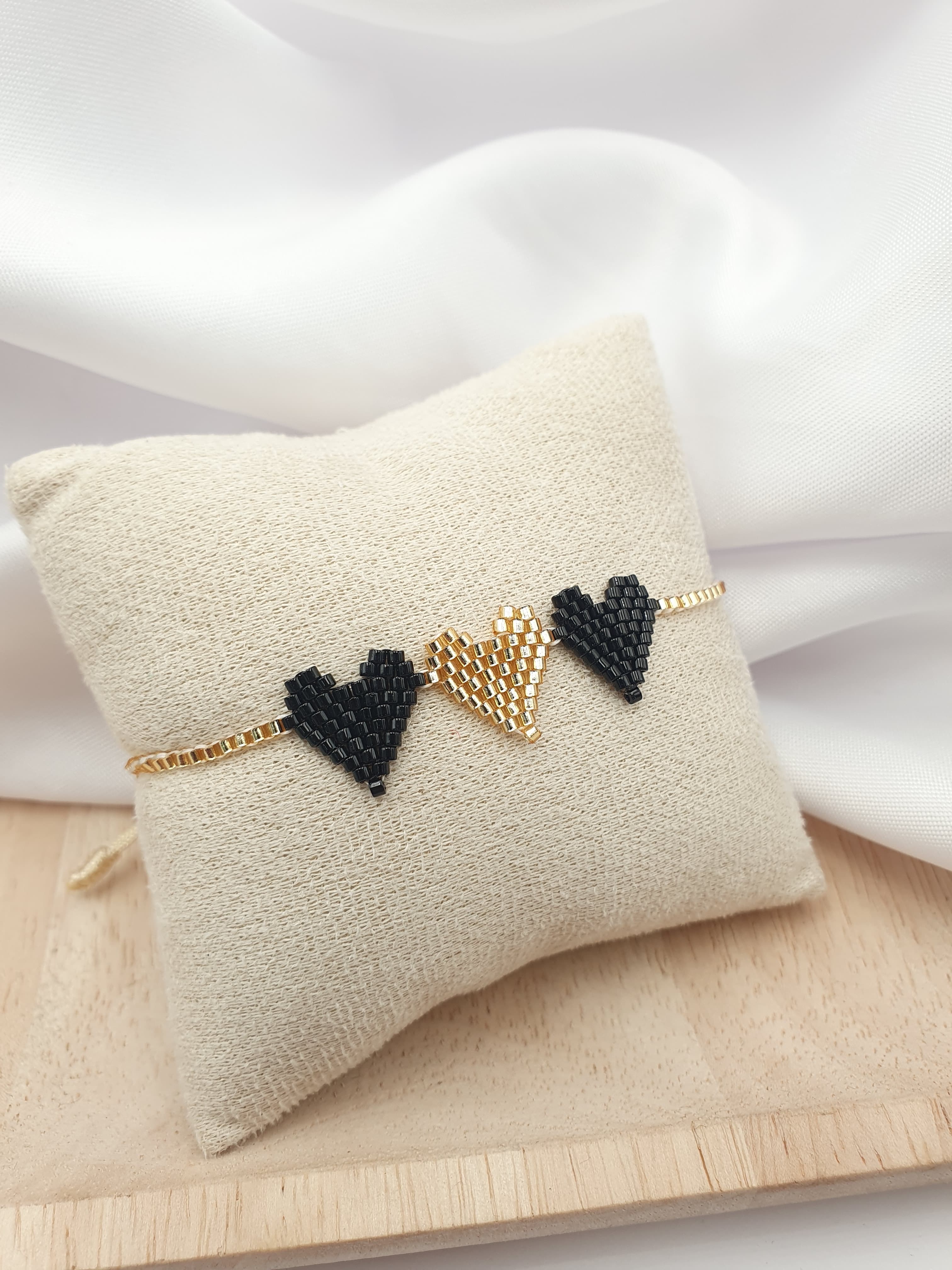 Pulsera Miyuki Corazones