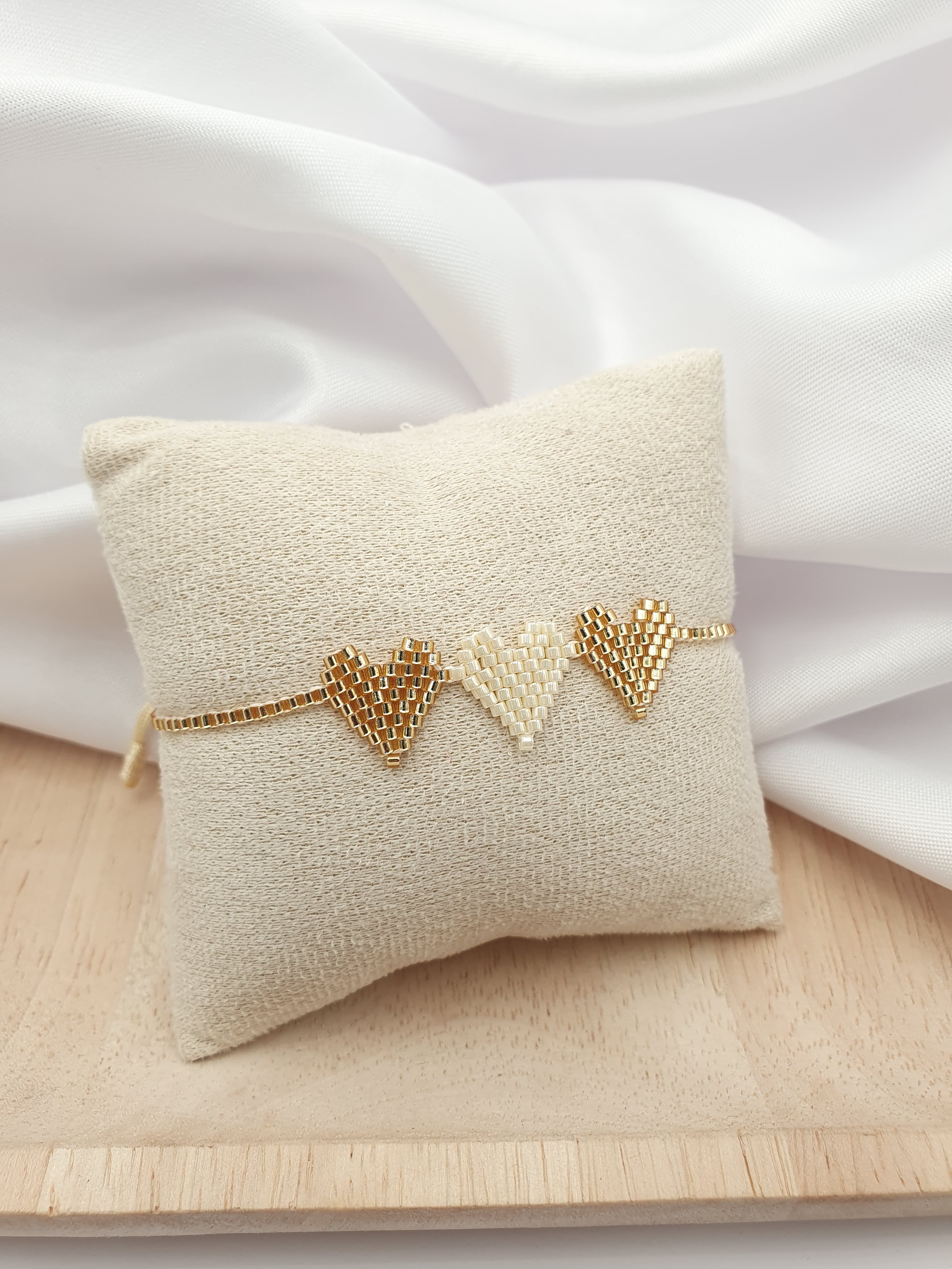 Pulsera Miyuki Corazones