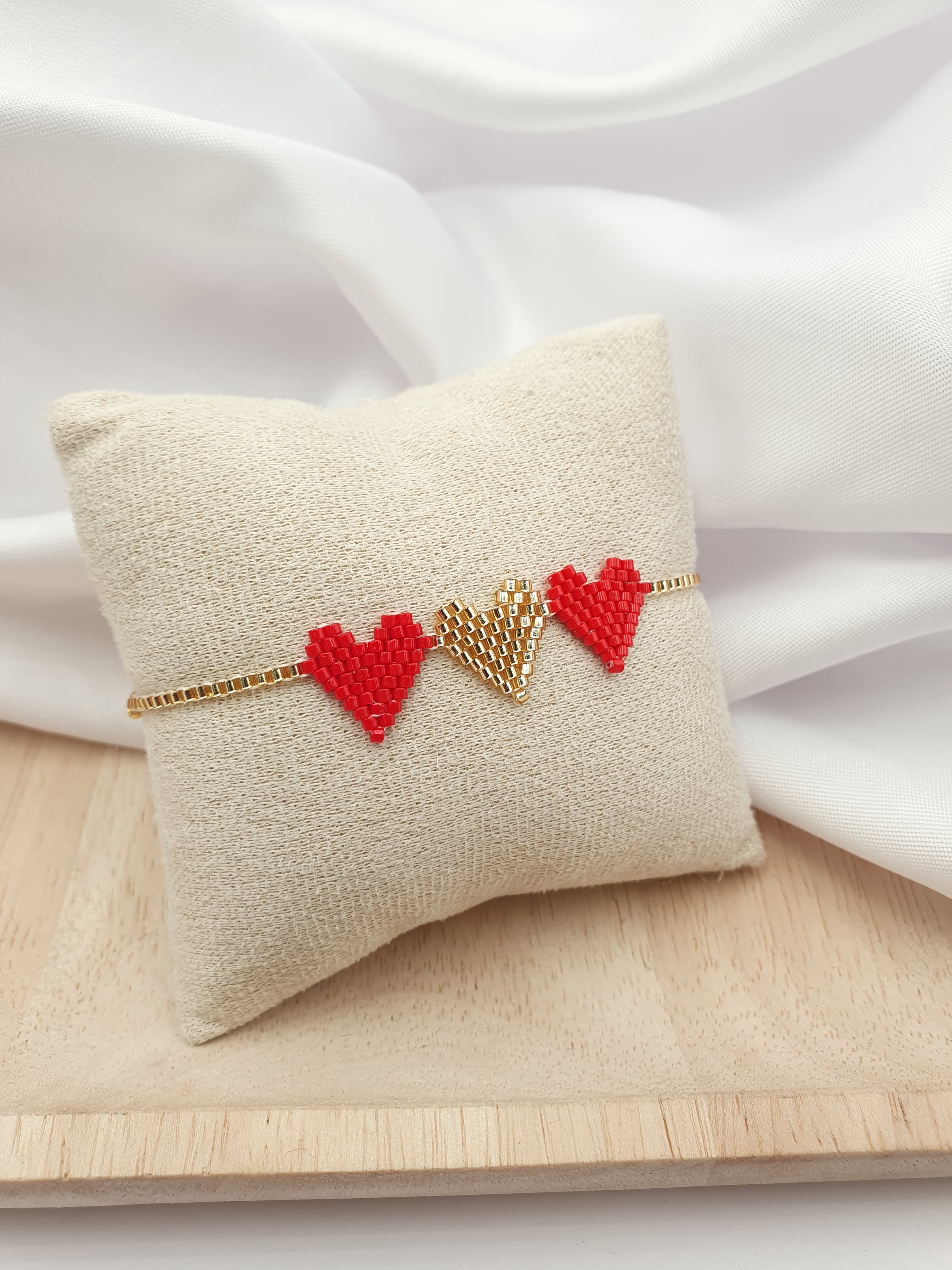 Pulsera Miyuki Corazones