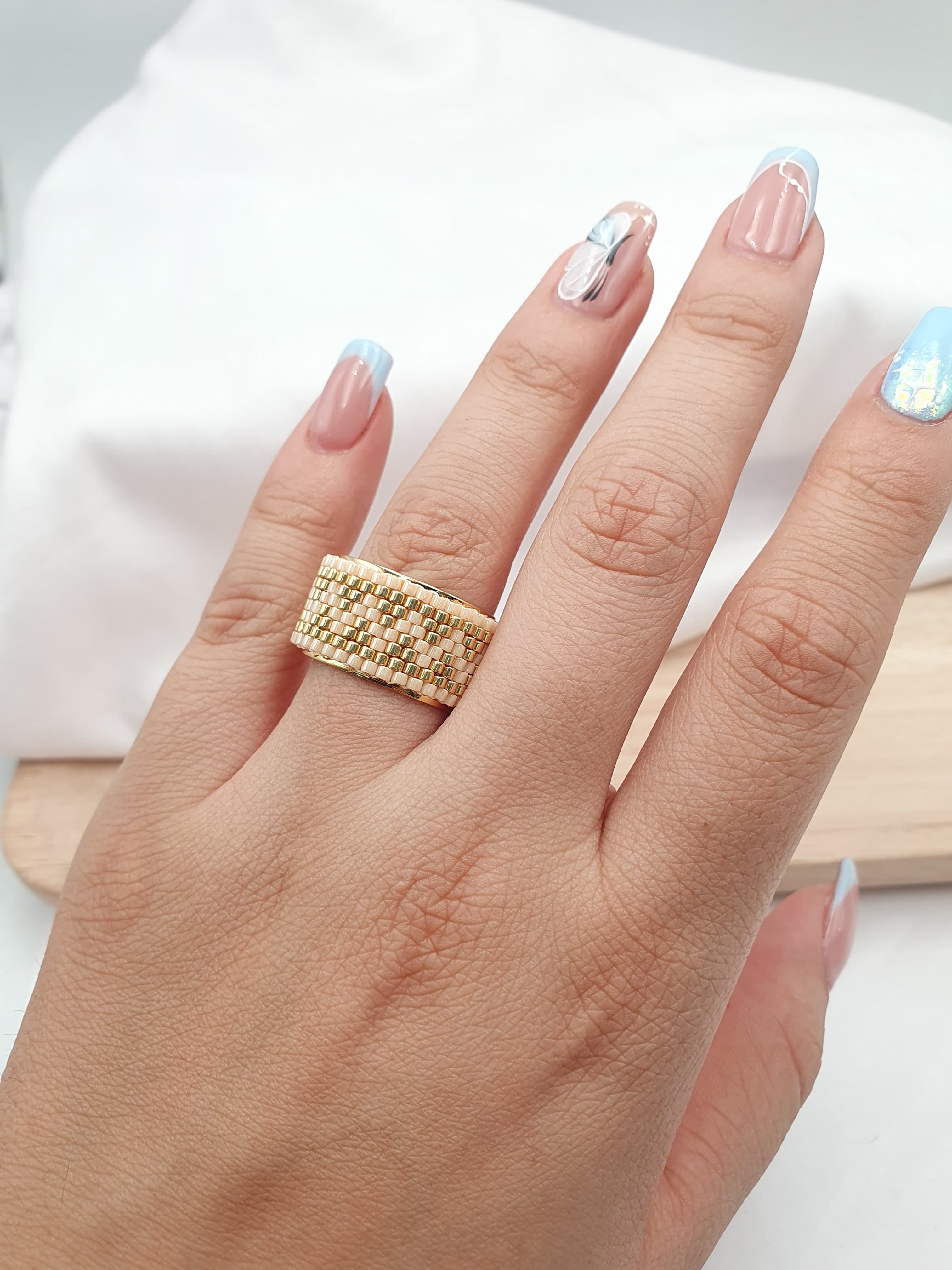 Anillo Miyuki ANMI24